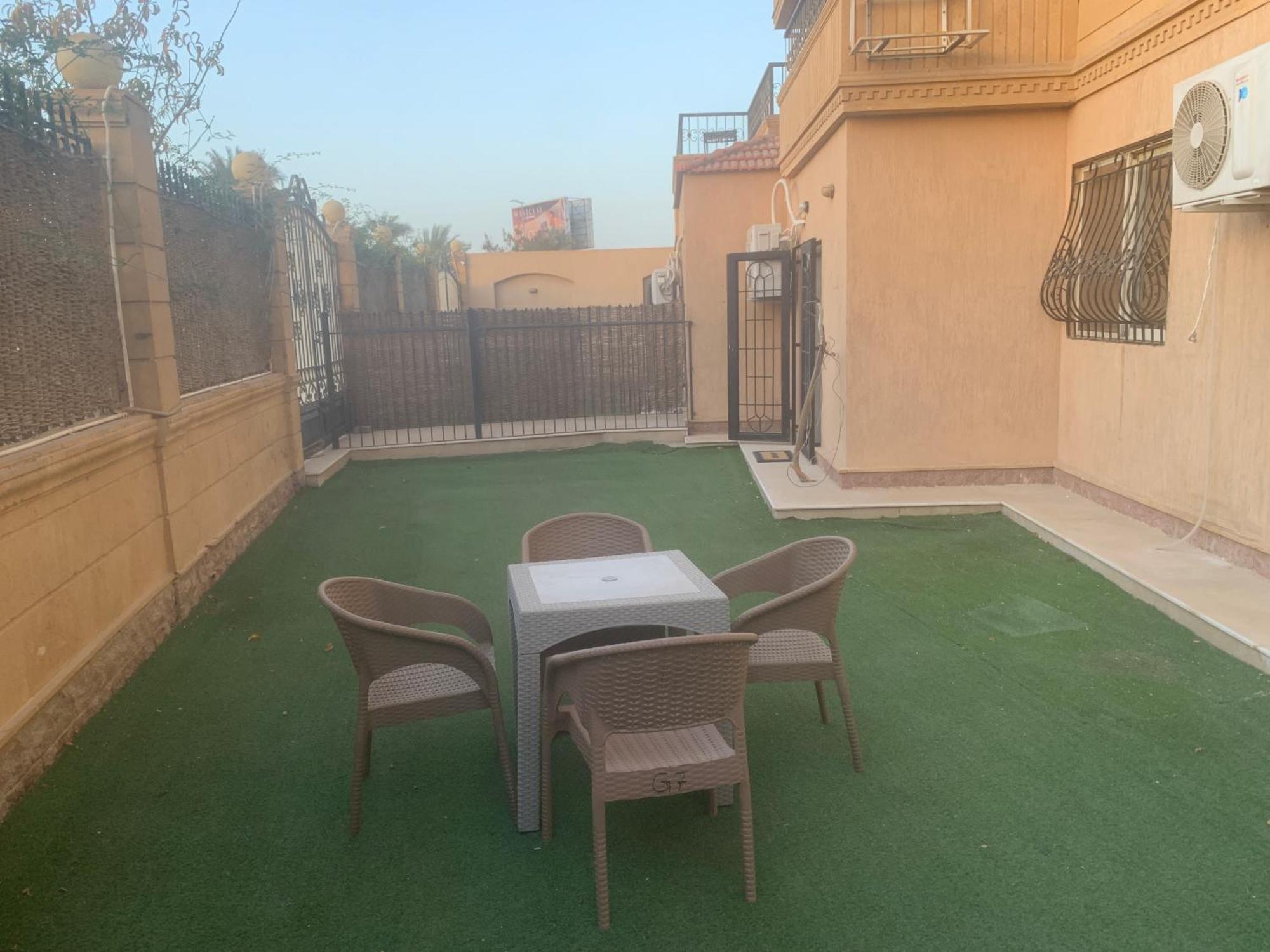 Luxury Apartments Beside Mall Of Arabia And Dar Al-Fouad Hospital - Families Only- No Alcoholic Beverages 6th of October City Eksteriør billede